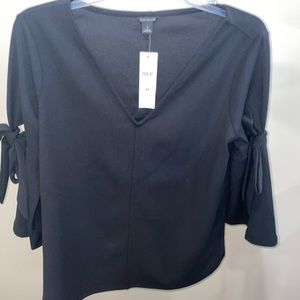 Ann Taylor bow sleeve top *never worn